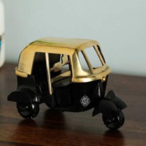 Handcrafted Antique Decorative Showpiece